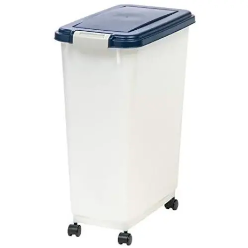 IRIS Quart Airtight Pet Food Container IRIS Quart Airtight Pet Food Container