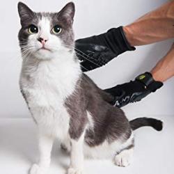 Effective Patented Grooming Gloves One Size Fit All Works For Dogs, Horses, Cats and Other Animals (1-pair)