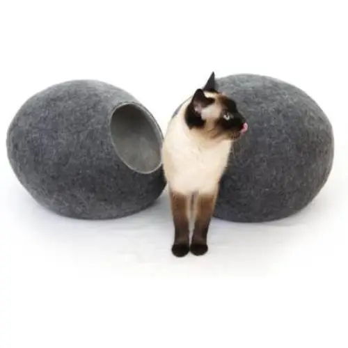 Kivikis Cat Bed, House, Cave, Nap Cocoon, Igloo, 100% Handmade from Sheep Wool Size: Large, L for 6-8 kg (12-16 pounds) cat. (Dark Gray) Kivikis Cat Bed, House, Cave, Nap Cocoon, Igloo, 100% Handmade from Sheep Wool Size: Large, L for 6-8 kg (12-16 pounds) cat. (Dark Gray)