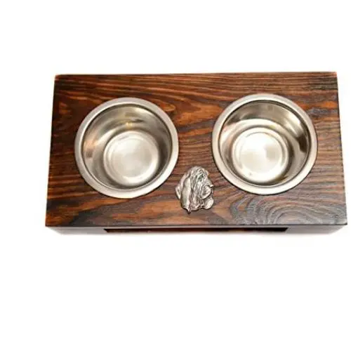 Basset Hound, a Dogs Bowl with a Relief from ArtDog Basset Hound, a Dogs Bowl with a Relief from ArtDog