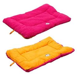 PET LIFE Eco-Paw Reversible Eco-Friendly Recyclabled Polyfill Fashion Designer Pet Dog Bed Mat Lounge