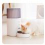 Kispets Pet Smart Feed Feeder with App， 2.5L Capacity, About 1.4kg Food Storage,for Intelligent Feeding of Cats and Dogs (White)