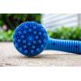 S&T INC. Soap Dispensing Shampoo Brush for Bathing and Grooming Pets, Massaging Rubber Bristles with Easy Grip Handle for Dogs and Cats, Blue (517601)