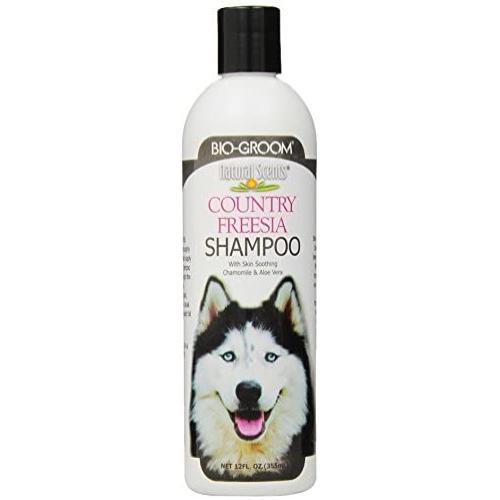 Bio-groom Country Freesia Skin Soothing Aloe Vera & Chamomile Shampoo, Available in 2 Sizes