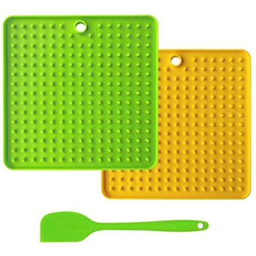 Naluclaz Dog Lick Mat（2 Pieces）+ Spatula, Relieve pet Anxiety, Slow Feeder, Peanut Butter Silicone Pad, Suitable for Pet Bathing, Training and Grooming（Yellow and Green）