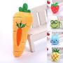 LFOZ Pet Cute Cat Toy Creative Simulation Mint Fruit Animal Plush Toy 2019 Multicolor Pineapple Strawberry Frog Chew Pet Toy for Cat (Color : Strawberry)